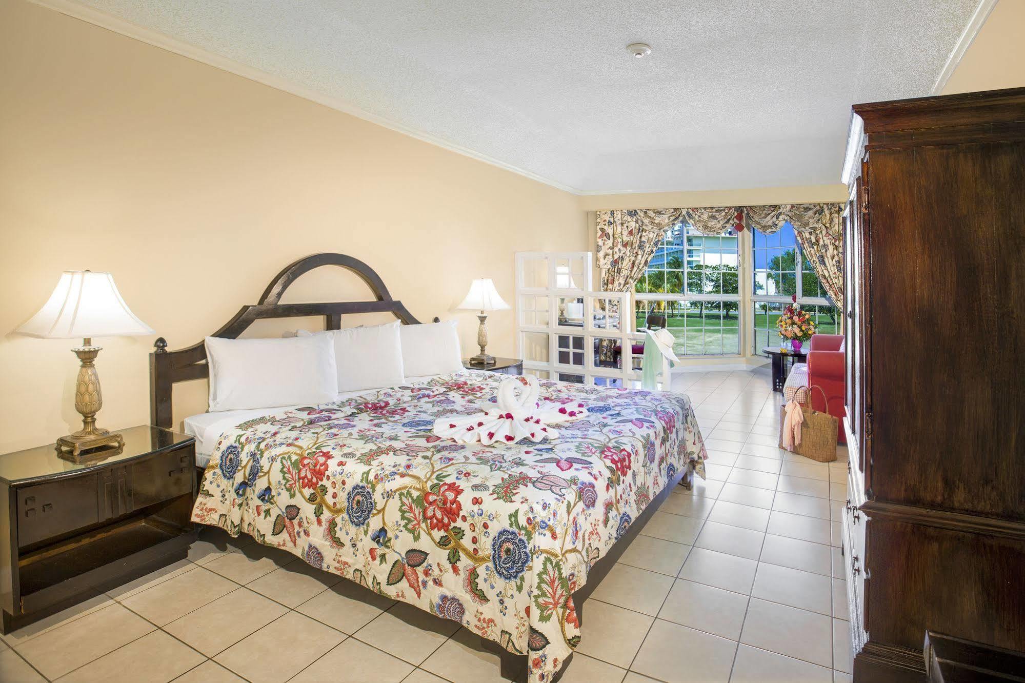 Rooms On The Beach Ocho Rios Luaran gambar